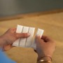 Tesa Powerstrips Click Small, 4 Stück: Klebenägel für Bilder und Deko, einfache Anbringung.
