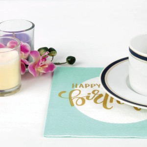 Bestlivings Servietten 'Happy Birthday', 3-lagig, 40er Pack, mit Kerzen und Tasse.