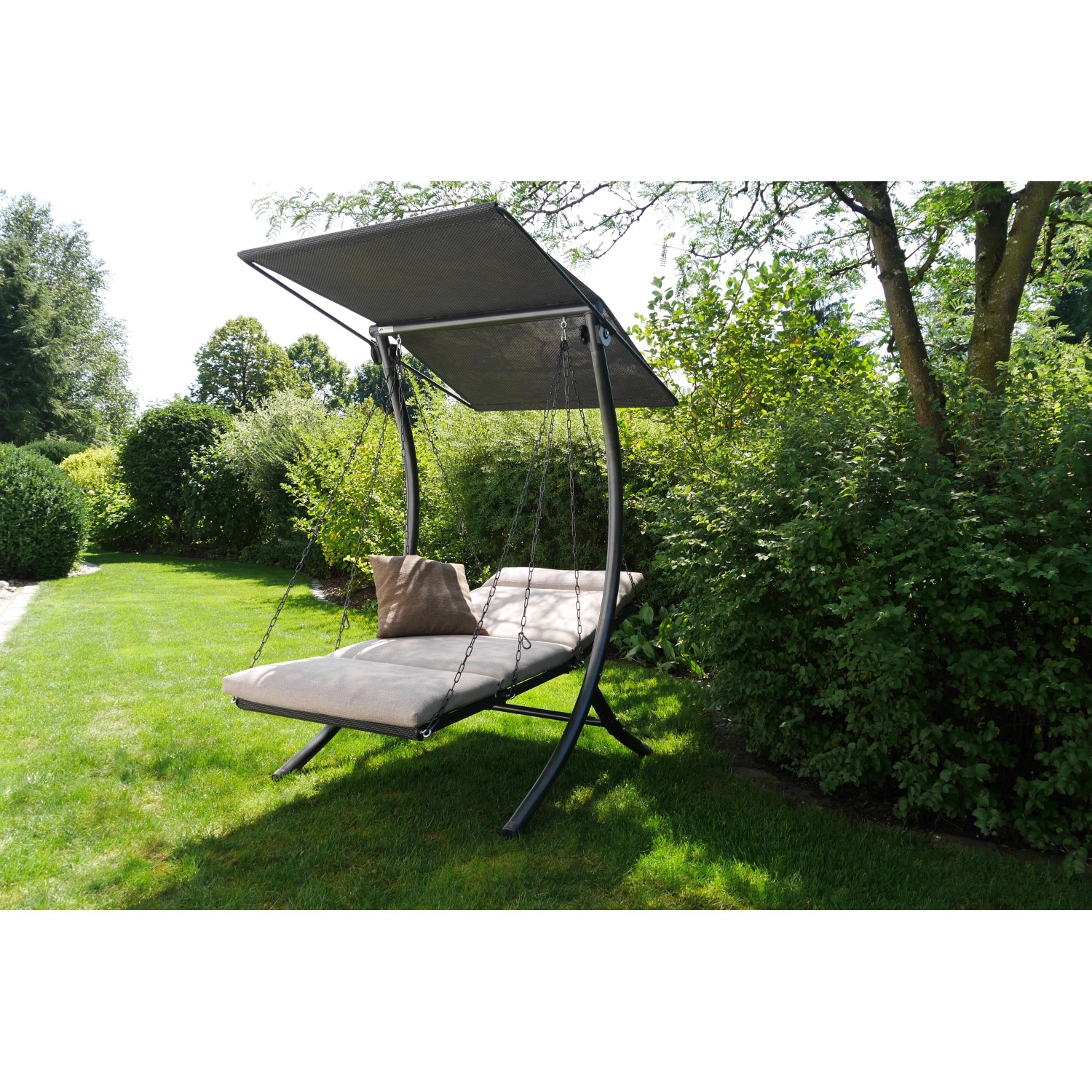 Angerer Hollywoodschaukel Swing Smart Sand, 1-Sitzer mit Sonnendach und bequemer Liegefläche.