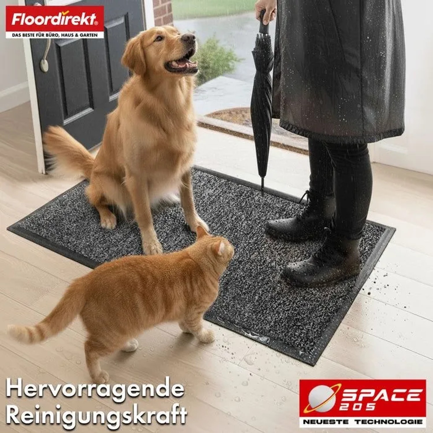 Anthrazit Schmutzfangmatte Space 205 mit Hund, Katze und Person mit Regenschirm vor der Tür.
