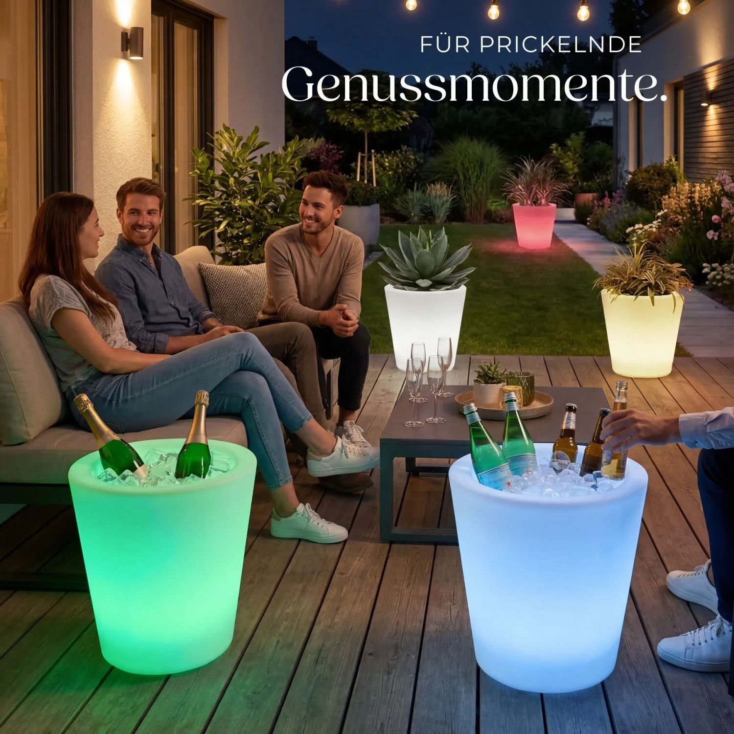 Tectake Leuchtzylinder Luminous Curve Cooler, grün/blau leuchtend, als Sektkühler auf Terrasse.