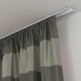 Weiße, 2-läufige Gardinia Aluminium-Vorhangschiene mit Vorhang, Endstücke im 2er-Pack.
