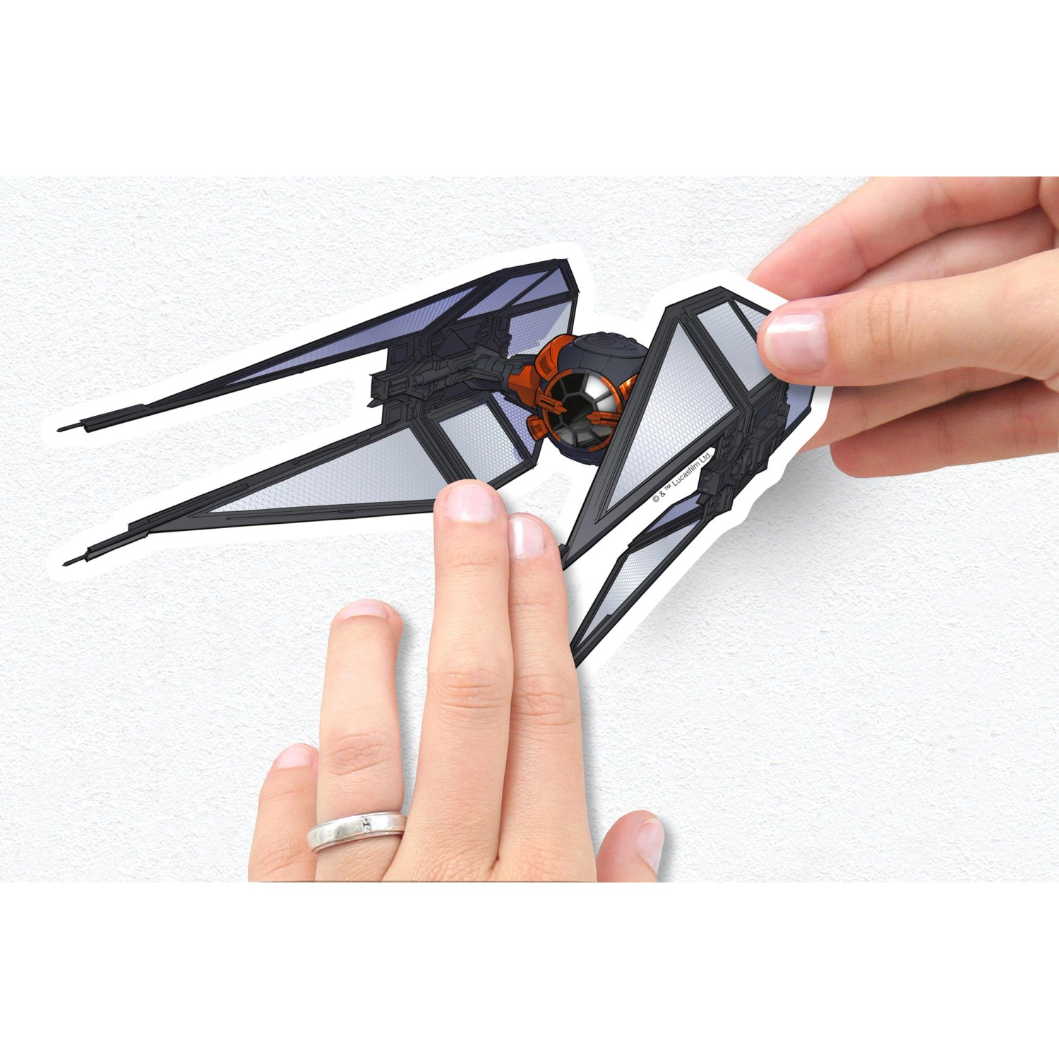 Komar Wandsticker Star Wars Spaceships, selbstklebend und ablösbar, für die Wanddekoration.