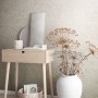 Beige Vliestapete Jackie 6 von Marburg mit grafischem Muster im modernen Wohnraum.