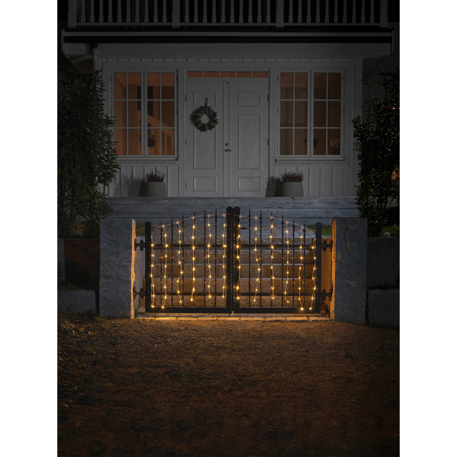 Konstsmide LED-Lichtervorhang Batteriebetrieb Außen 96 Dioden Warmweiß kaufen bei OBI