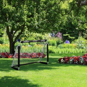 Relaxdays Fußballtor 2er Set Eisen Schwarz Stabil 110 cm x 150 cm x 75 cm 5,8 kg