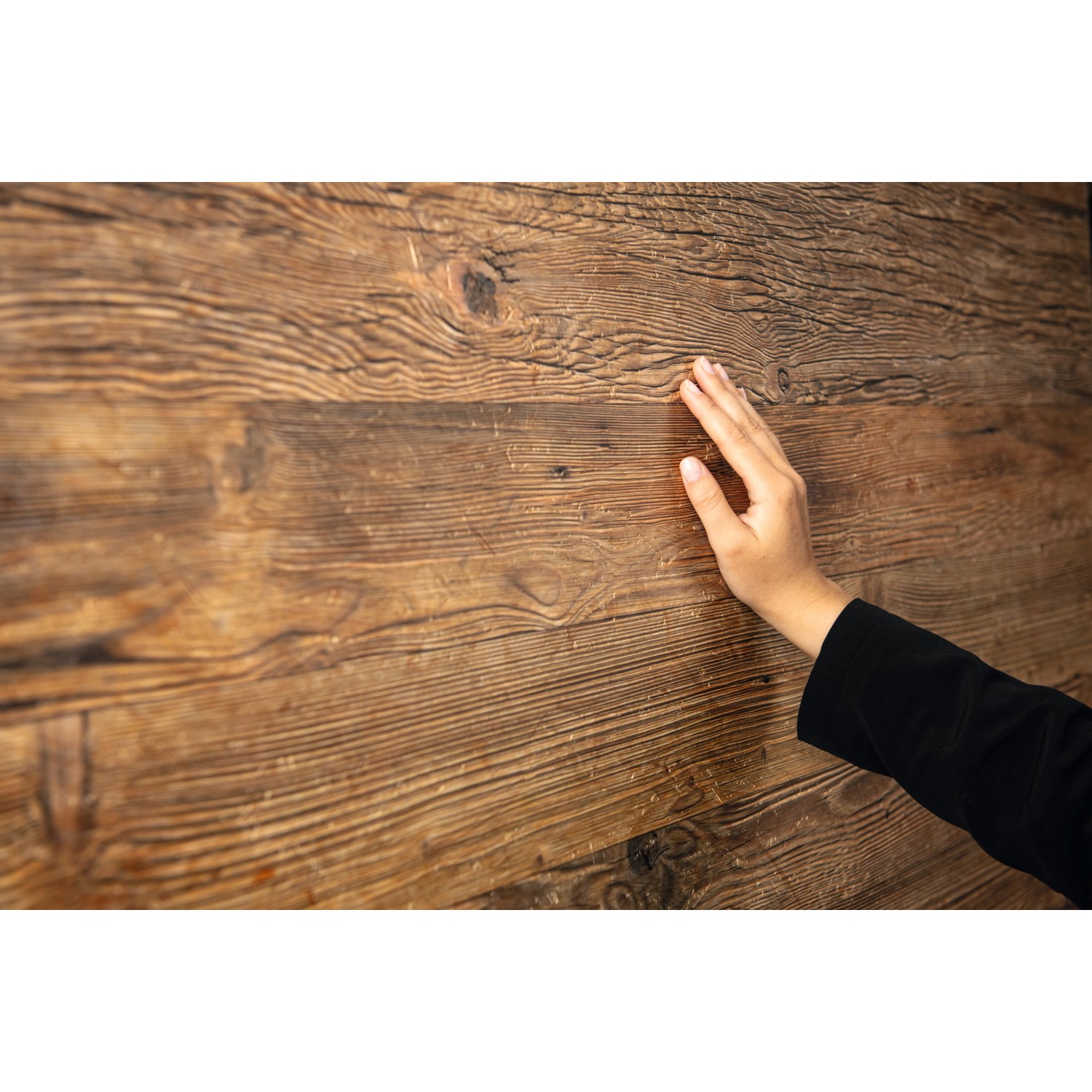 Egger DecoWall Wandpaneel Namur Fichte Natur, Holzoptik mit Hand berührt, 125x66 cm.