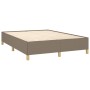 Boxspringbett vidaXL, taupefarbener Stoff, 140x190 cm. Bettrahmen mit Holzlattenrost und Füßen.