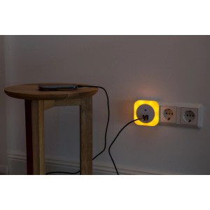 Müller-Licht LED-Nachtlicht Sirius Square, weiß, mit Sensor in Steckdose, warmweißes Licht.