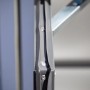 Detailaufnahme: Trimetals Aufbewahrungsbox Sesame, anthrazitfarbene Metallelemente.