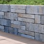 Mauer aus Diephaus Menhire Mauersteinen in Muschelkalk Optik, 40x20x10 cm.