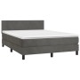 Dunkelgraues vidaXL Boxspringbett 140x190 cm mit Samtbezug und Matratze.