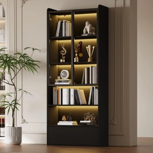 Elegante schwarze Vitrine 80x180cm mit LED-beleuchteten Glasfächern und Schublade für stilvollen Stauraum.