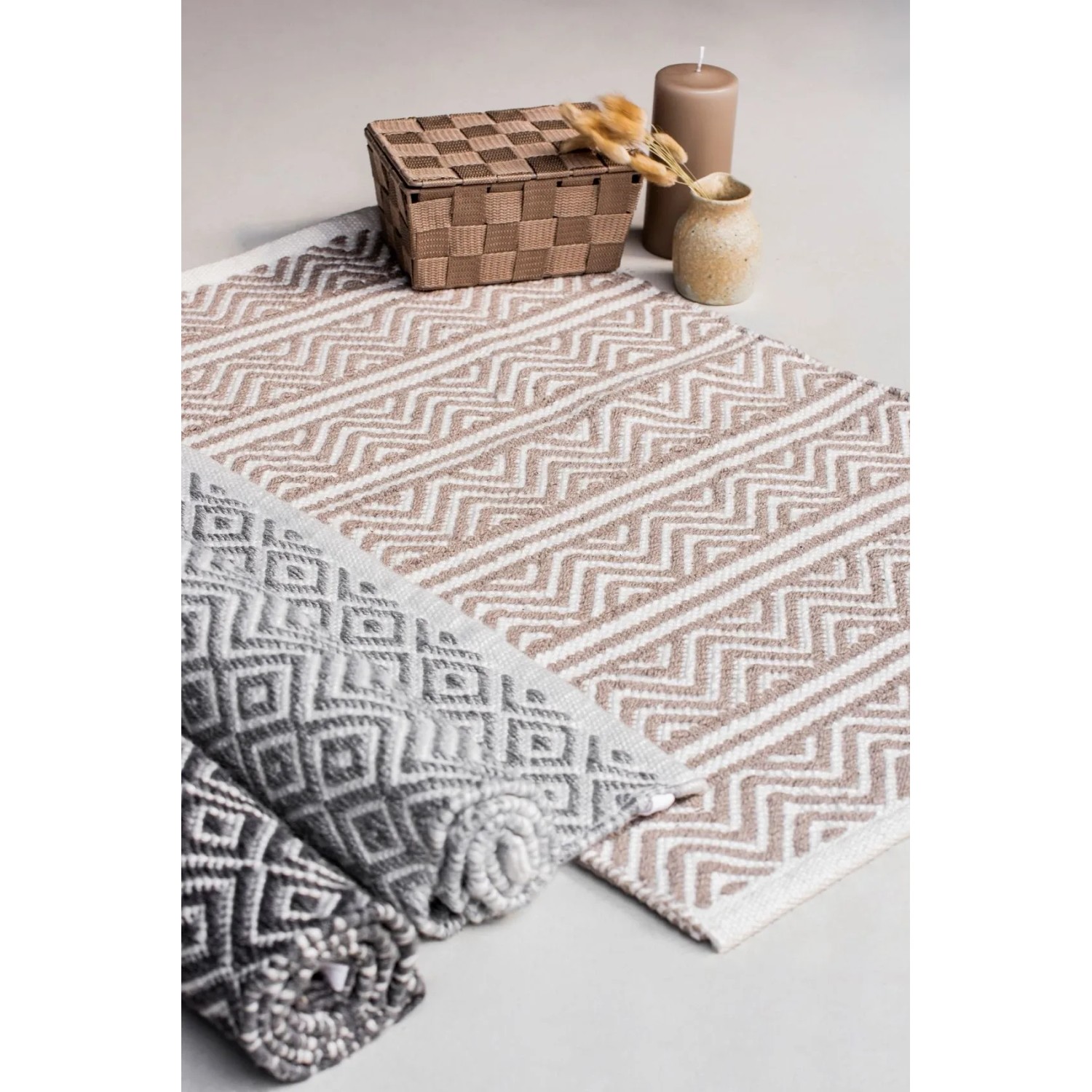Wenko Badematte Shaki aus recycelten PET Flaschen 50 cm x 80 cm_2