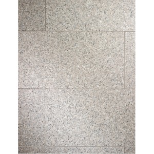 Natursteinfliese Granit Rosa 636, poliert, 30,5x61 cm. Detailansicht der Oberfläche.