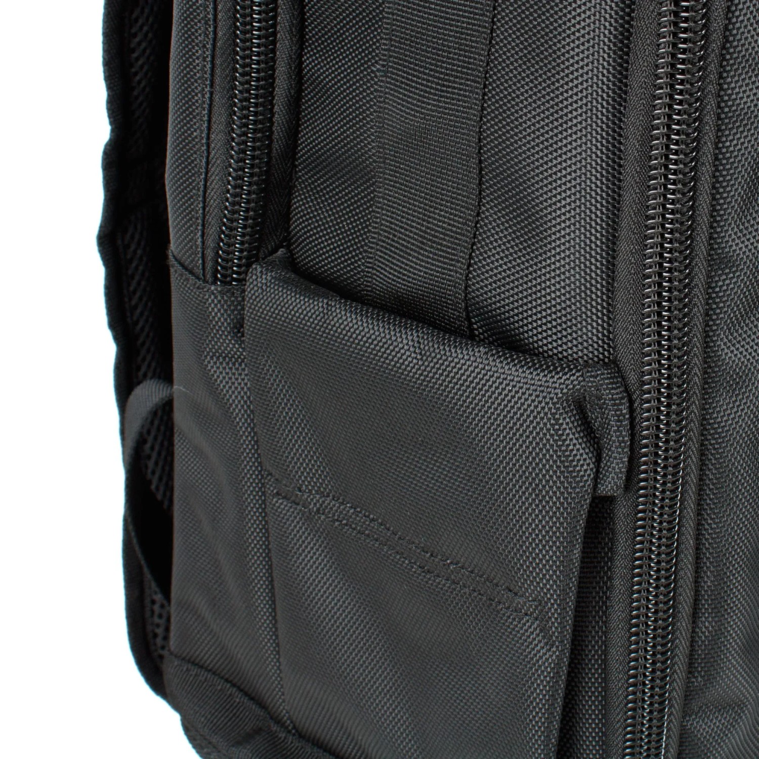 Detailaufnahme: Schwarzer Mephisto Werkzeugrucksack Dragon mit Tasche und Reißverschluss.