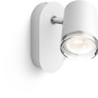 Weißer Philips Hue Adore LED Spot mit Dimmer für das Badezimmer.