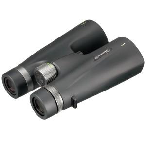 Schwarzes Bresser Primax 8x56 Fernglas für Beobachtungen in Natur und auf Reisen.