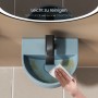 Emke U-förmiges Mini-Waschbecken in Hellgrau-Blau wird gereinigt. Kompaktes Waschbecken für kleine Bäder.