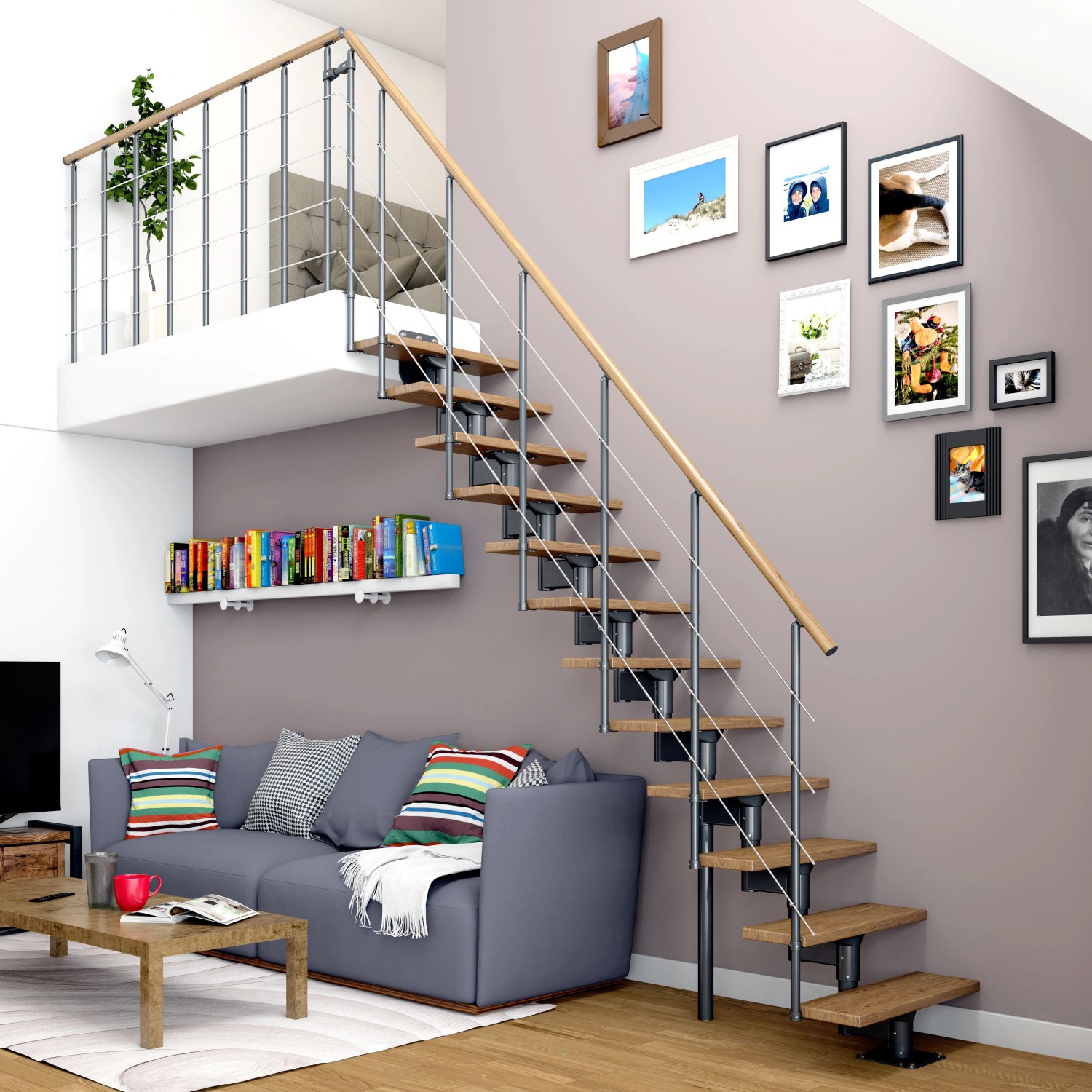Dolle Mittelholmtreppe Boston mit Eiche-Stufen und anthrazitfarbenem Metallgeländer in Wohnraum.