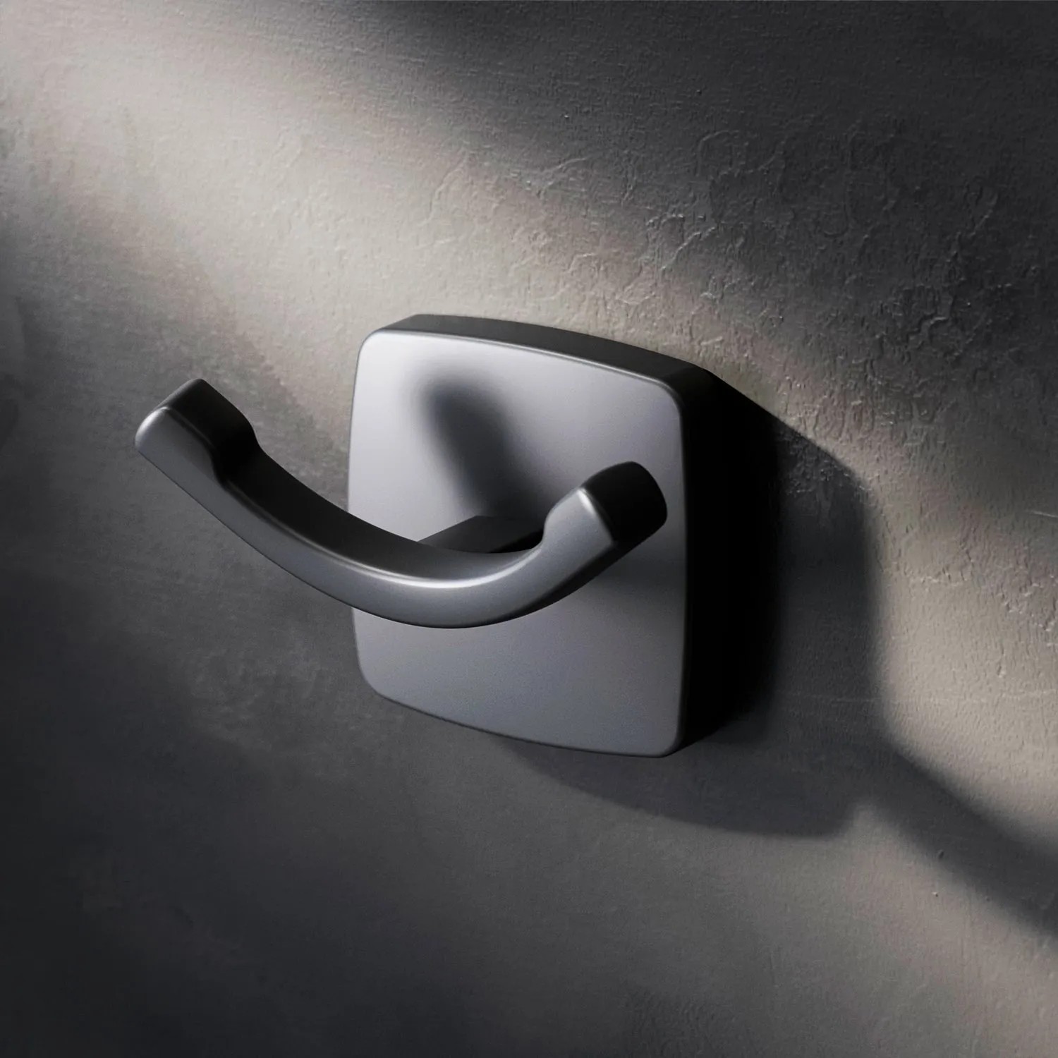 AM.PM Handtuchhaken Gem Schwarz an Wand, modernes Bad-Accessoire.