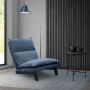 Blauer ML-Design Bodenstuhl mit Leinenbezug und Stahlgestell. Loungesessel für entspannte Stunden.