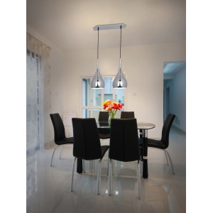 Chromfarbene Näve Pendelleuchte Drop, 2-flammig, über Esstisch. Elegante Beleuchtung.