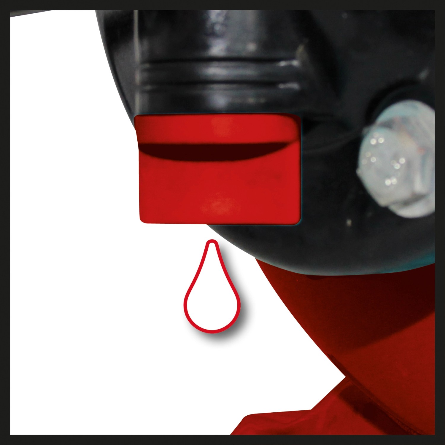 Detailaufnahme: Rote Wassereinfüllschraube am Einhell Hauswasserwerk GC-WW 6538 Set.