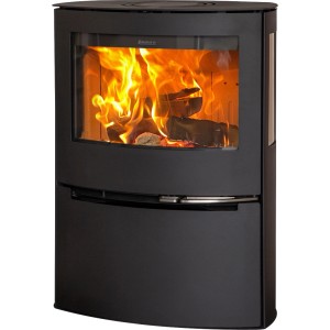 Schwarzer Aduro 21 Kaminofen aus Stahl (6,5 kW) mit brennendem Holz