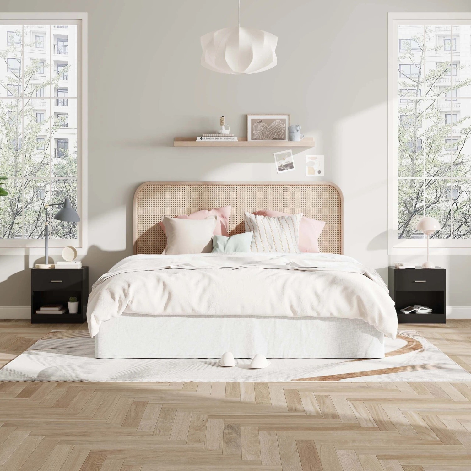 Zwei schwarze Relaxdays MDF Nachttische mit Schublade und offenem Fach, als 2er-Pack neben einem Bett im Schlafzimmer.