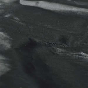 Detailaufnahme: Graue VidaXL Motorrad Abdeckplane aus wasserdichtem Polyester.