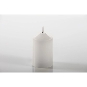 Weiße 3D LED Echtwachskerze Vela, 14,5 cm hoch, für stimmungsvolle Beleuchtung im Innenbereich.