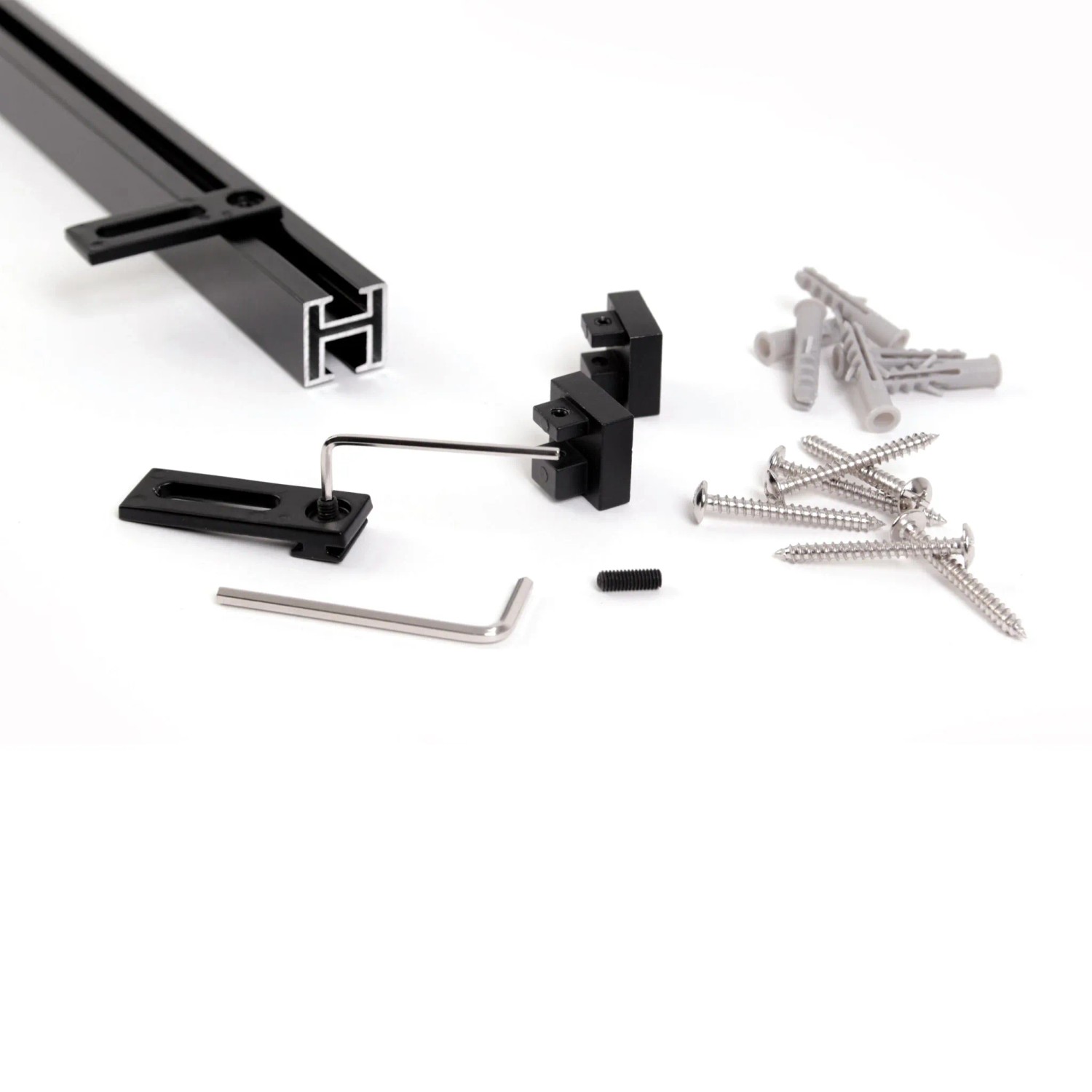 Zubehör für Deco-Raum Gardinenschiene Cube Schwarz: Schiene, Träger, Schrauben, Dübel und Werkzeug.