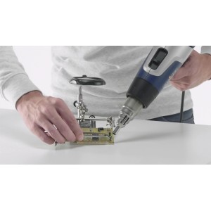 Anwendung der Steinel Reduzierdüse 9 mm am Heißluftgebläse für präzises Arbeiten.