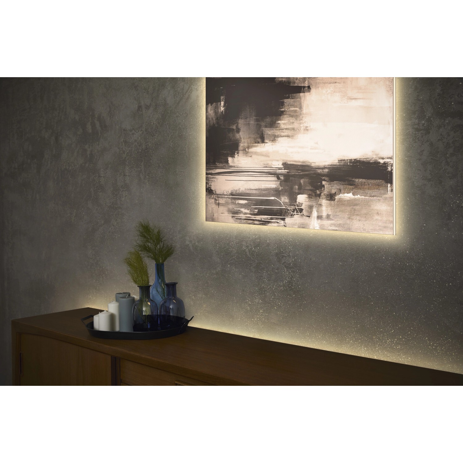 Ledvance LED-Streifen Flex COB, batteriebetrieben, warmweiß, zur indirekten Beleuchtung von Wandbild und Sideboard.