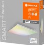 Verpackung der Ledvance Smart+ WiFi Deckenleuchte Planon 30x30 cm mit Farbwechsel.