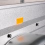 Detailansicht Stema Anhänger Variolux 750: Seitenwand mit gelbem Reflektor.
