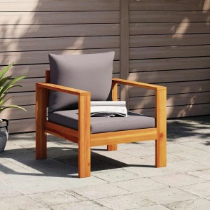 Gartensessel aus Akazienholz mit grauen Kissen von vidaXL.