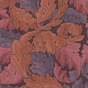 William Morris Vliestapete Acanthus mit Blättern in Lila, Rostorange und Rosa.