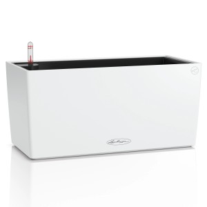 Weißer Lechuza Balconera Color 40 Hängetopf mit Bewässerungssystem.