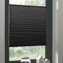 Schwarzes Gardinia Plissee Concept Tageslicht, 40x130 cm, am Fenster montiert.