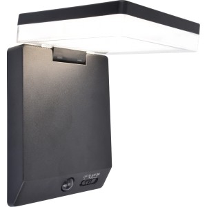 Schwarze, eckige Lutec Solar-LED-Außenleuchte Moze mit Bewegungsmelder.
