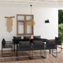 Schwarze 9-tlg. Garten-Essgruppe mit Tisch aus Glas und Rattan-Stühlen mit Kissen.