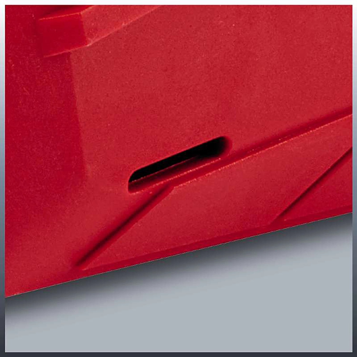 Detailaufnahme des roten Einhell Elektrotackers TC-EN 20 E mit Magazin-Füllstandsanzeige.