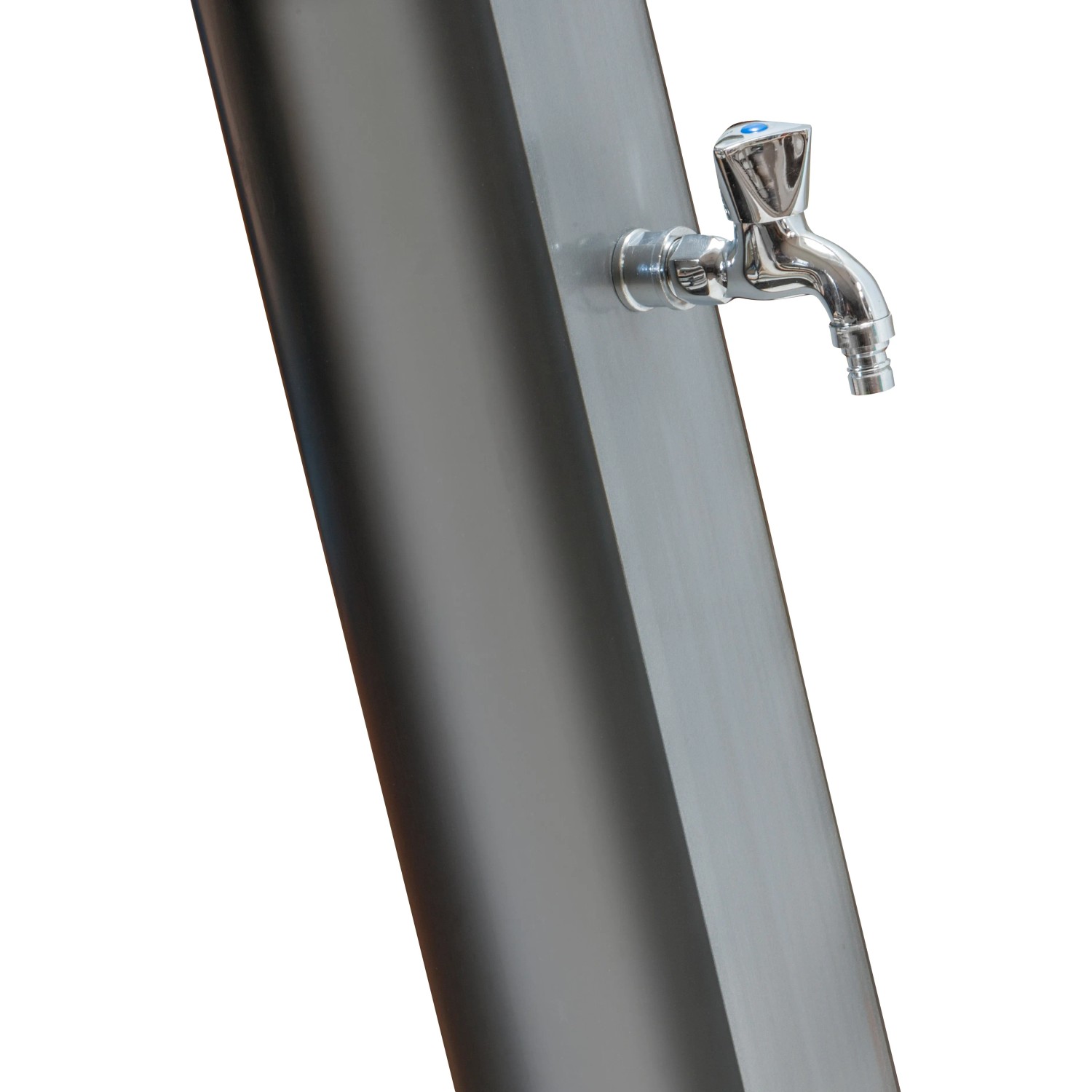 Detailaufnahme: Schwarze Gre PVC-Solardusche (35 l) mit Armatur. Ideal für den Garten.