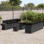 Schwarzes 11-teiliges vidaXL Garten-Sofa-Set aus Poly Rattan mit Tisch und Hockern.