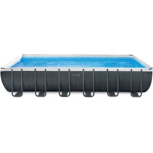 Rechteckiger Intex Frame Pool Ultra Quadra XTR mit Stahlrahmen und blauem Wasser.