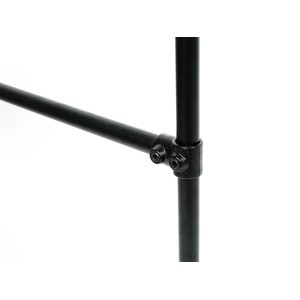 Schwarzes T-Stück 90° für Stahlrohr (Ø 2,7 cm) zum Möbelbau.