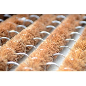 Astra Fußmatte Coco Brush, 40x60 cm, aus Kokosfaser mit Bürstenstruktur zur Schmutzentfernung.