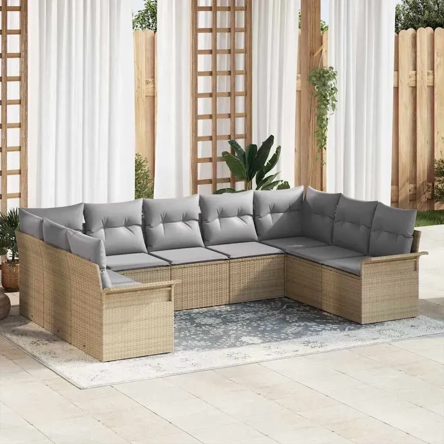 Beiges 9-teiliges vidaXL Garten-Sofa-Set aus Poly Rattan mit grauen Kissen.